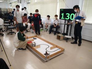 電子制御ミニロボコン2023 競技会の様子の写真